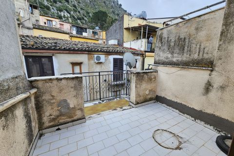 Landsbyhus i Collesano, Palermo, Collesano - € 76.000 | Ref: 10381 - foto 9